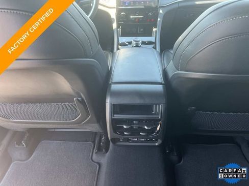 Certified 2025 Jeep Grand Cherokee Limited AWD/4WD image 30