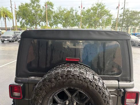 Used 2024 Jeep Wrangler Sport AWD/4WD image 6