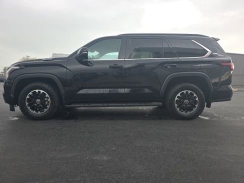 Used 2024 Toyota Sequoia SR5 w/ SR5 Premium Package image 4