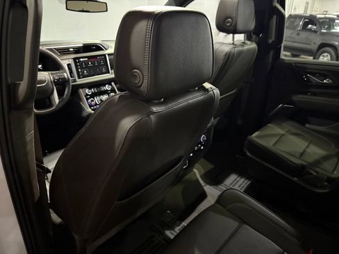 Used 2024 GMC Yukon Denali w/ Max Trailering Package AWD/4WD image 28