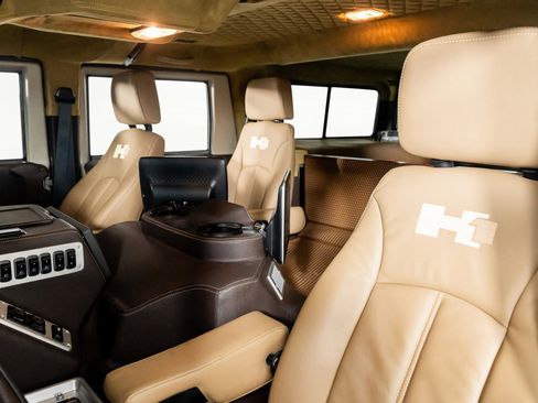 Used 2003 HUMMER H1 4-Door Wagon image 27