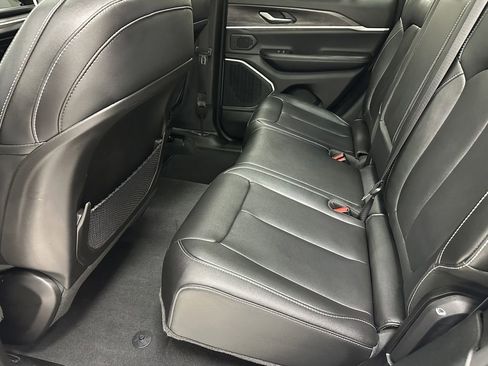 Used 2023 Jeep Grand Cherokee Limited w/ Trailer Tow Prep Group (B) image 23