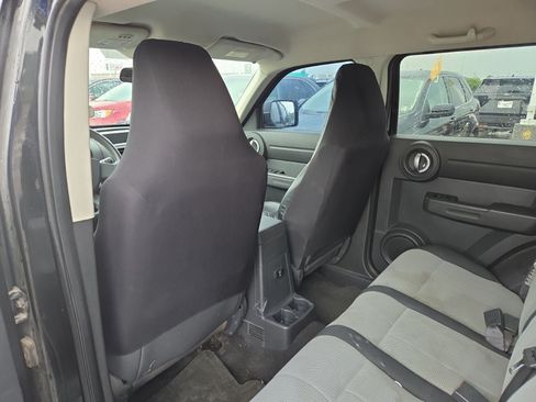 Used 2007 Dodge Nitro SXT RWD image 13
