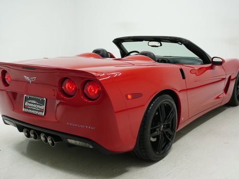 Used 2008 Chevrolet Corvette Convertible w/ Preferred Equipment Group image 9