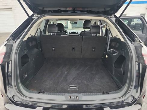 Used 2019 Ford Edge SEL w/ Equipment Group 201A AWD/4WD image 14