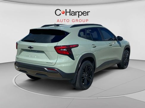 Used 2025 Chevrolet Trax ACTIV FWD image 3