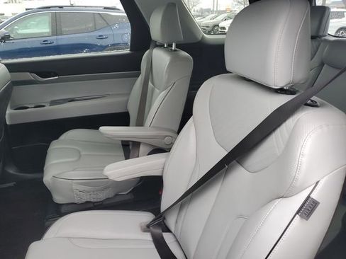 Used 2025 Hyundai Palisade SEL image 32