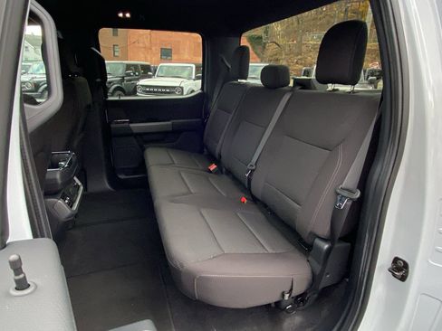 Used 2025 Ford F150 XLT w/ Equipment Group 301A Standard image 22