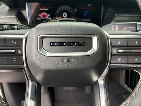 Certified 2024 GMC Acadia Denali w/ Super Cruise Package FWD image 8