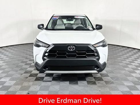 Used 2026 Toyota Corolla Cross L FWD image 2