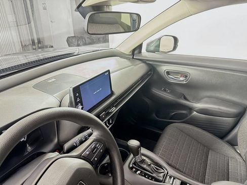 Certified 2025 Honda HR-V LX image 16