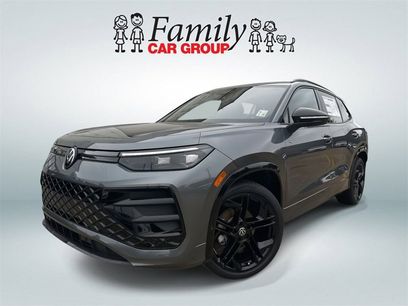 New 2026 Volkswagen Tiguan SE R-Line