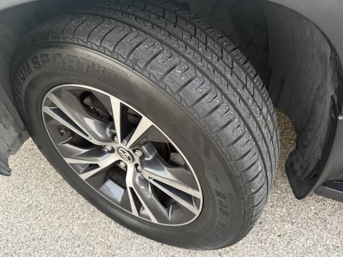 Used 2019 Toyota Highlander LE image 15