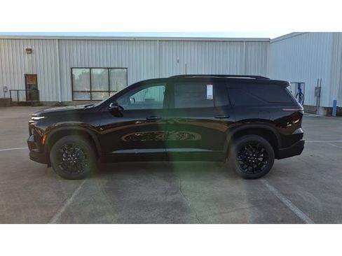 New 2026 Chevrolet Traverse LT w/ Midnight/Sport Edition image 5