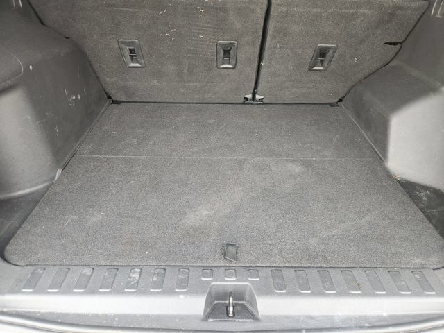 Used 2021 GMC Terrain SLE FWD image 32