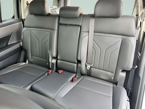 Used 2025 Hyundai Santa Fe XRT image 30