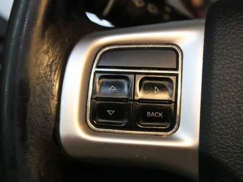 Used 2019 Dodge Journey SE w/ Premium Group FWD image 17