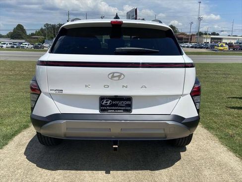 New 2026 Hyundai Kona SEL Premium FWD image 3