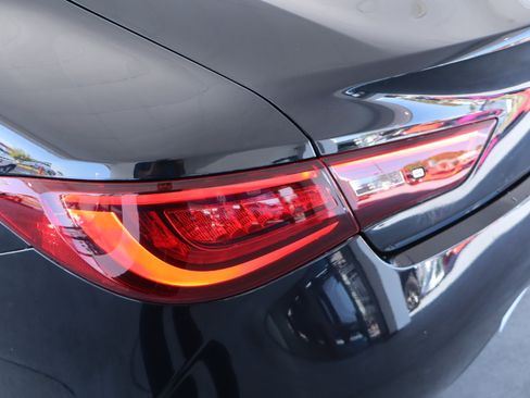 Used 2017 INFINITI Q60 3.0t w/ Premium Plus Package 3.0T image 46