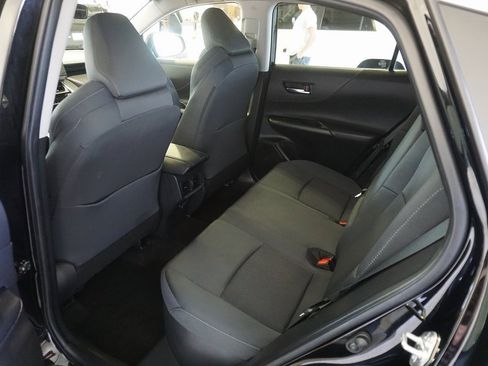 Certified 2022 Toyota Venza LE image 21