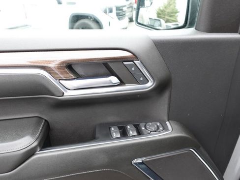 Used 2024 Chevrolet Silverado 1500 LT image 16