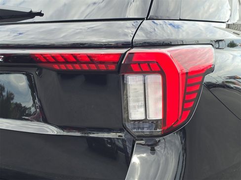 New 2026 Ford Explorer Active image 6