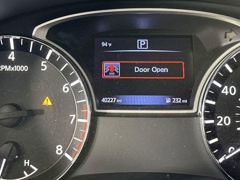 Used 2017 Nissan Altima 2.5 S w/ Power Driver Seat Package image 19