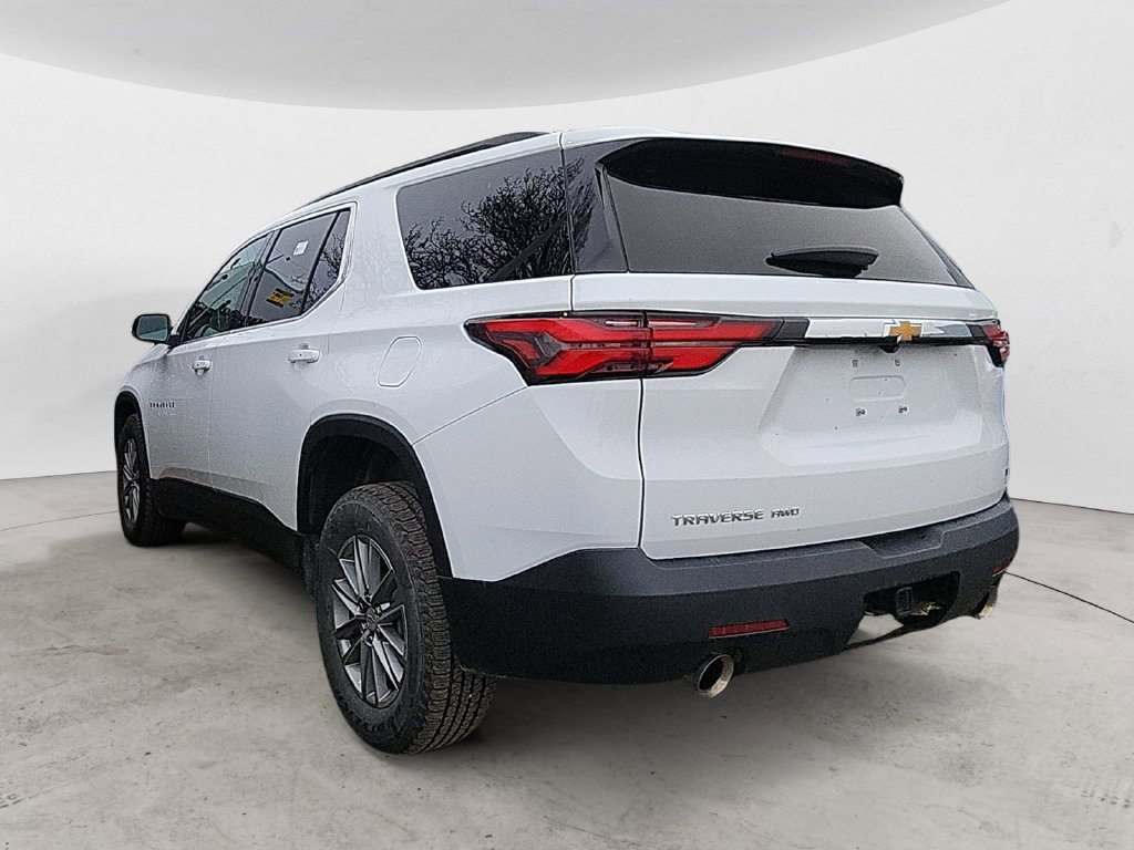Used 2023 Chevrolet Traverse LT AWD/4WD image 2