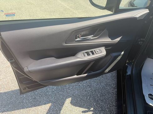Used 2025 Toyota Prius AWD image 12