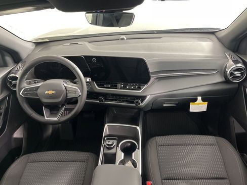 New 2026 Chevrolet Equinox LT w/ Safety and Technology Package FWD image 15