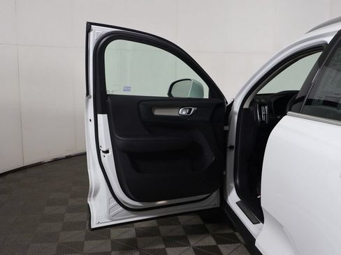 Used 2023 Volvo XC40 B5 Plus w/ Protection Package Premier AWD/4WD image 22