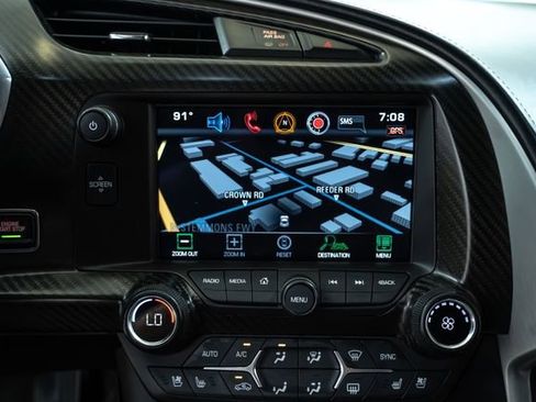 Used 2015 Chevrolet Corvette Z06 w/ 3LZ Preferred Equipment Group image 31