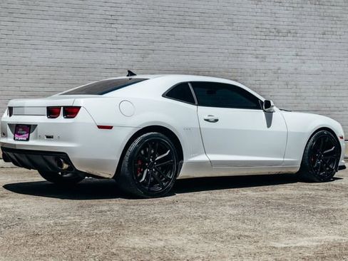 Used 2013 Chevrolet Camaro SS w/ SS Performance Package RWD image 36
