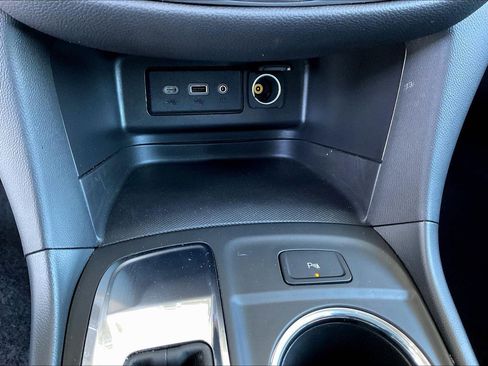 Used 2022 Chevrolet Equinox LT FWD image 15