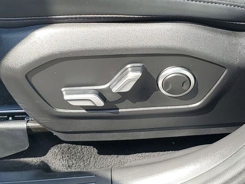 Used 2025 Hyundai Santa Fe SEL FWD image 16