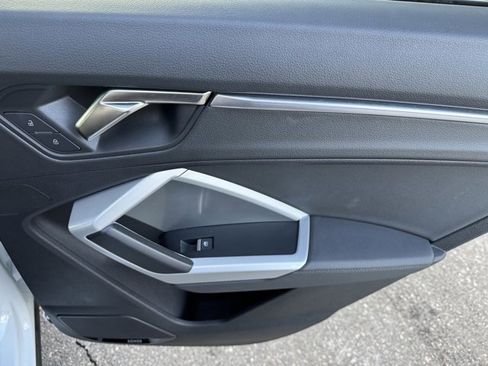 Certified 2023 Audi Q3 2.0T Premium Plus w/ Premium Plus Package image 31