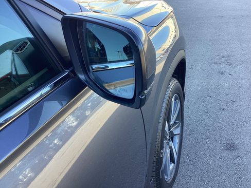 Used 2025 Honda Pilot Elite image 20