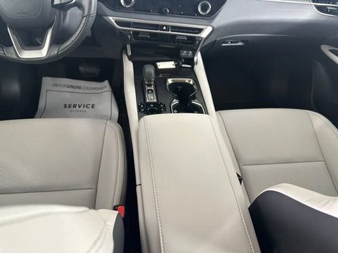 Used 2023 Lexus RX 350 Premium w/ Accessory Package AWD/4WD image 23