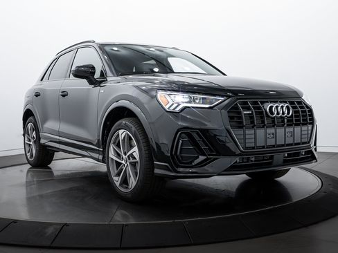 New 2025 Audi Q3 2.0T Premium image 2