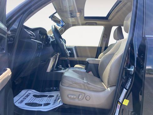 Used 2017 Toyota 4Runner Limited AWD/4WD image 9