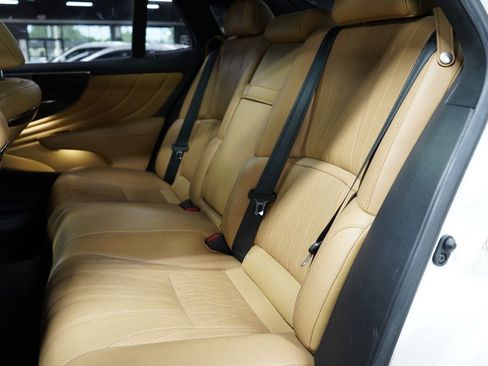 Used 2022 Lexus LS 500 w/ Interior Upgrade Package RWD image 22