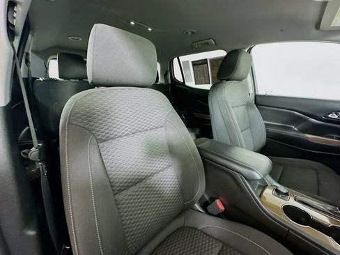 Used 2017 GMC Acadia SLE w/ Driver Alert Package I FWD image 35