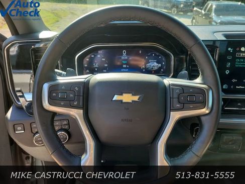Used 2025 Chevrolet Silverado 1500 LTZ AWD/4WD image 12
