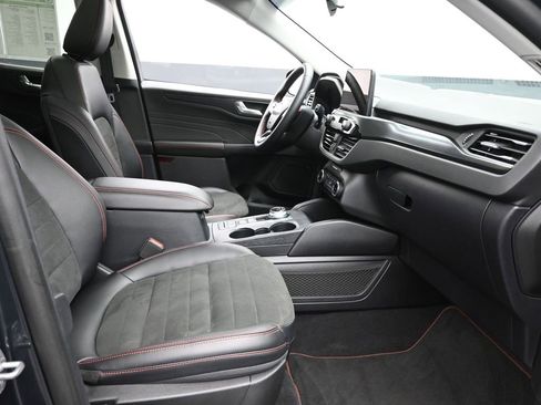 Used 2022 Ford Escape SEL w/ SEL Stealth AWD Package image 7