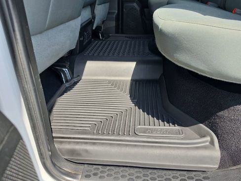 Used 2020 RAM 1500 Classic SLT AWD/4WD image 22
