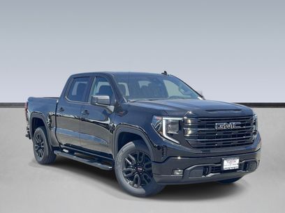 New 2026 GMC Sierra 1500 Elevation w/ LPO, Elevation Black Package