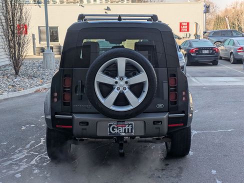 Used 2022 Land Rover Defender 110 X-Dynamic HSE image 5