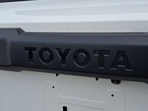 Used 2025 Toyota 4Runner SR5 image 30