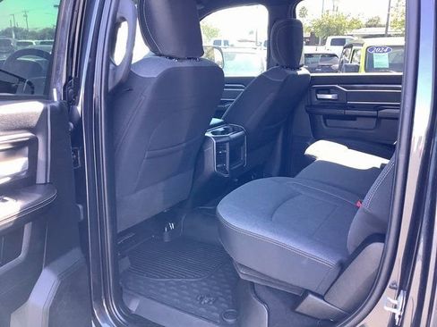 Used 2021 RAM 2500 Big Horn w/ Safety Group image 25