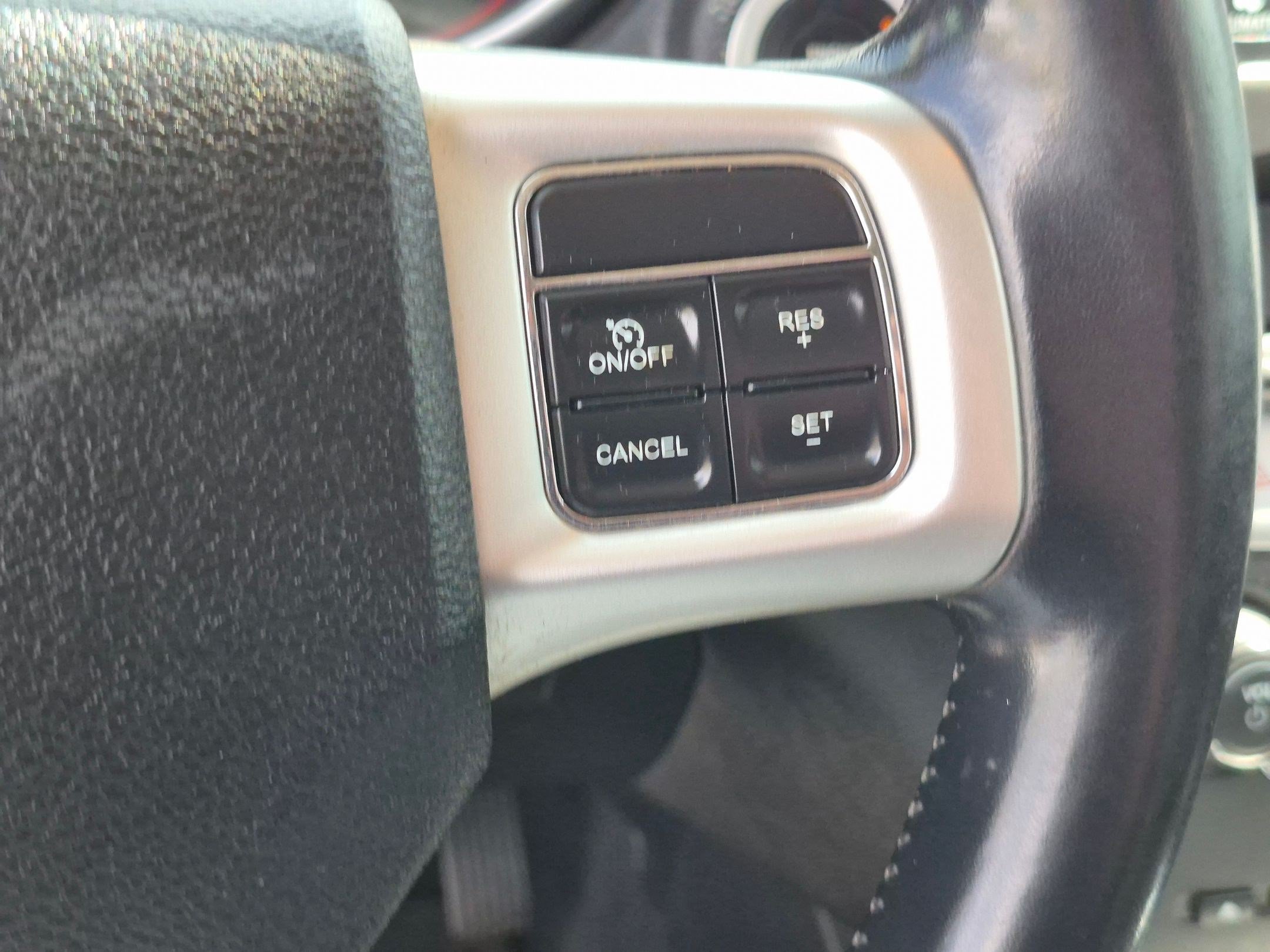 Used 2019 Dodge Journey SE w/ Connectivity Group FWD image 19